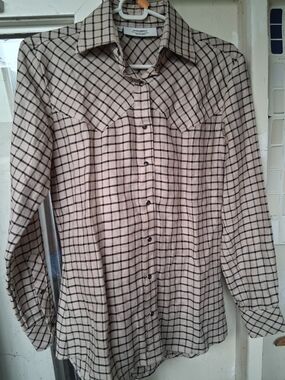 Women’s Beige Plaid Button-Down Shirt with Western Yoke